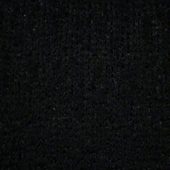 Black Cowl-neck Sleeveless Crochet Top - Picture 4 of 4